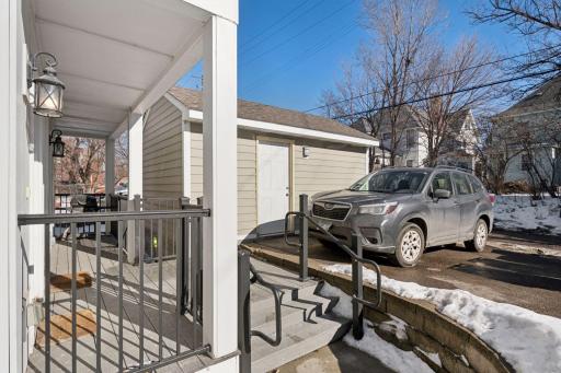 2449 Lyndale Avenue S, Minneapolis, MN 55405