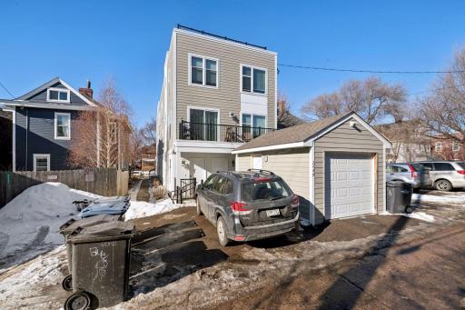 2449 Lyndale Avenue S, Minneapolis, MN 55405