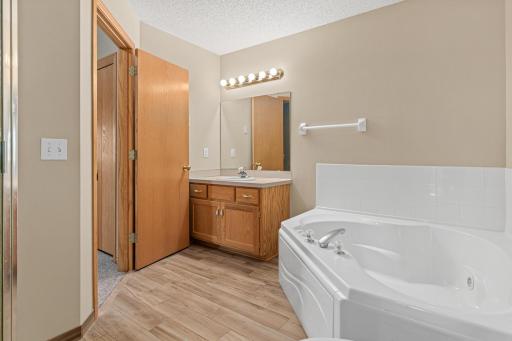 12739 Drake Cir, Minneapolis, MN-23.jpg
