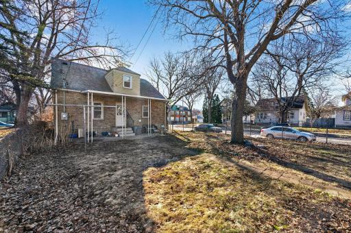 Oversized, fully fenced backyard