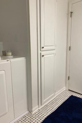Main bath linen closets