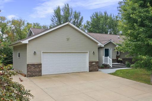 Peaceful Austin location, ideally situated down the street from Southgate Elementary and several neighborhood parks.