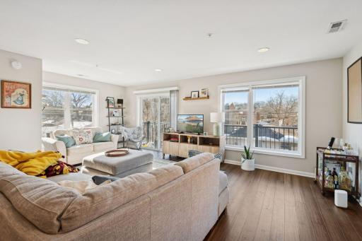 3512 Dupont Avenue S, Minneapolis, MN 55408