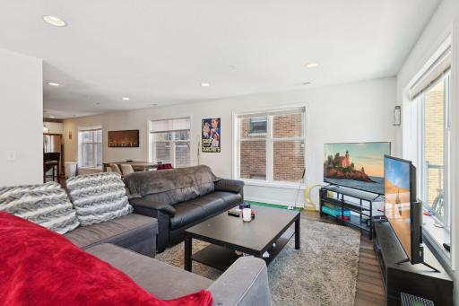 3512 Dupont Avenue S, Minneapolis, MN 55408