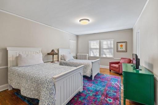 1014 Mount Curve Avenue, Minneapolis, MN 55403