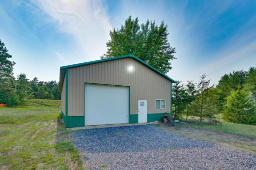 Every mans dream! Heated wired for A/C, kitchen, toilet, loft. opens on the back side as well