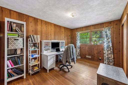 1073 Eleanor Avenue, Saint Paul, MN 55116