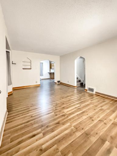 2003 Cottage Avenue E, Saint Paul, MN 55119