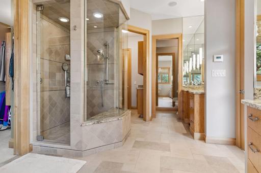 700 Hidden Creek Trail, Saint Paul, MN 55118