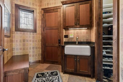 700 Hidden Creek Trail, Saint Paul, MN 55118