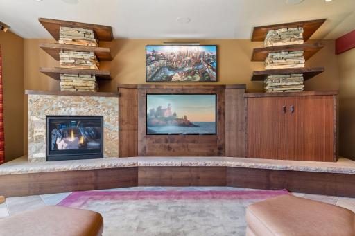 700 Hidden Creek Trail, Saint Paul, MN 55118