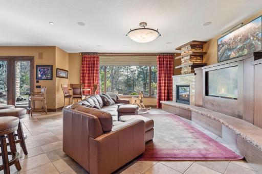 700 Hidden Creek Trail, Saint Paul, MN 55118