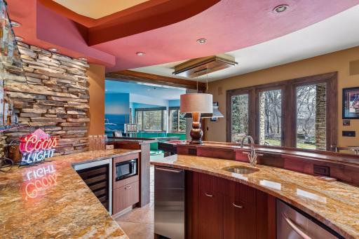 700 Hidden Creek Trail, Saint Paul, MN 55118