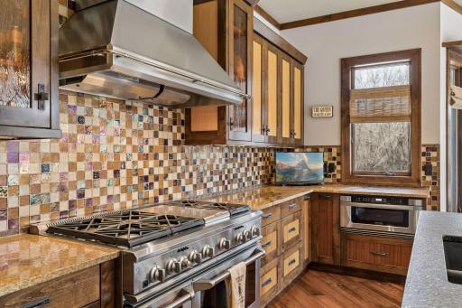 700 Hidden Creek Trail, Saint Paul, MN 55118