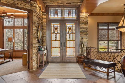 700 Hidden Creek Trail, Saint Paul, MN 55118