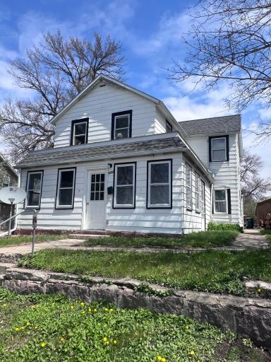 132 3rd Street NW, Ortonville, MN 56278