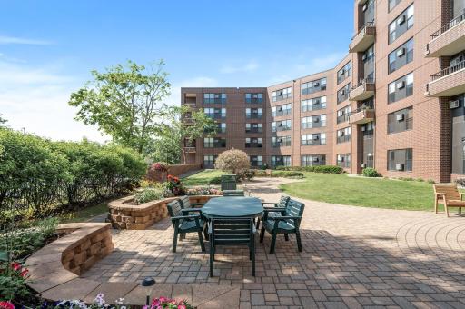 7600 Golden Valley Road, 411, Golden Valley, MN 55427