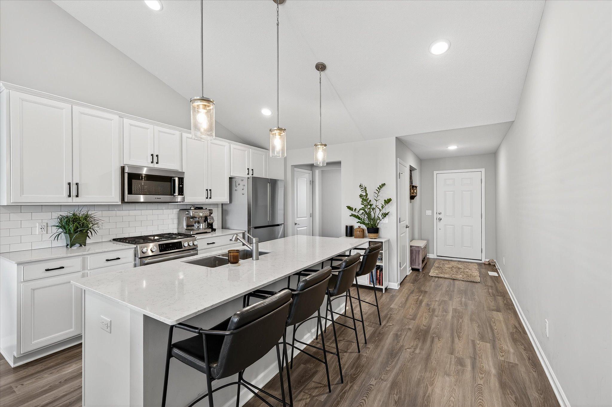 Gourmet kitchen with Bosch appliance