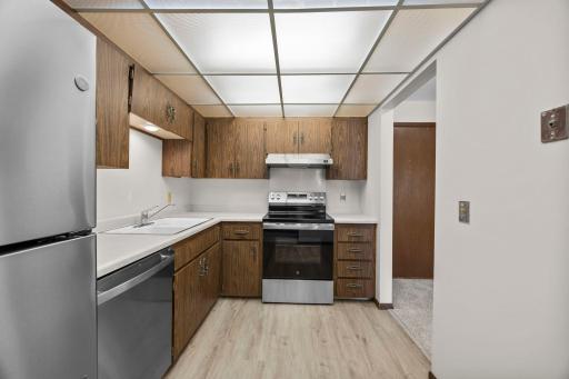 5120 W 102nd Street, 204, Minneapolis, MN 55437