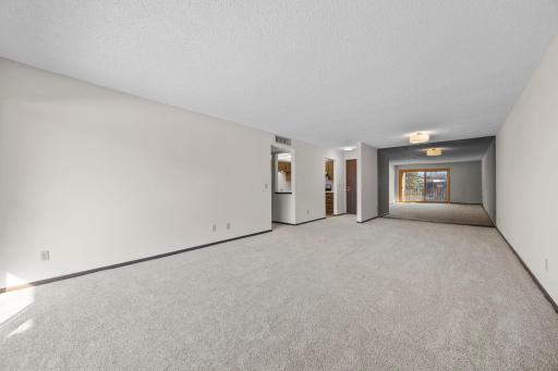 5120 W 102nd Street, 204, Minneapolis, MN 55437