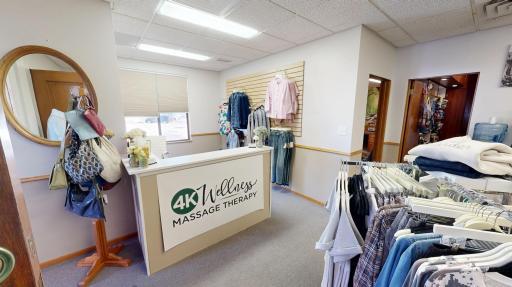 201 4 Street SW, Willmar, MN 56201