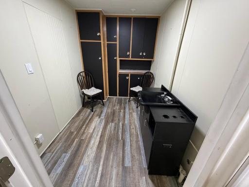 201 4 Street SW, Willmar, MN 56201