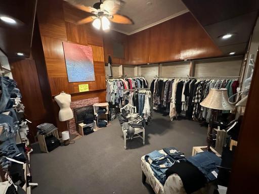 201 4 Street SW, Willmar, MN 56201