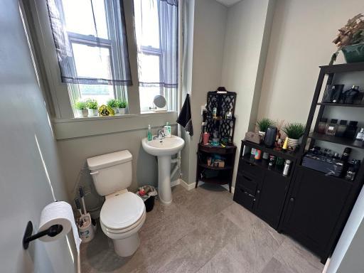 201 4 Street SW, Willmar, MN 56201