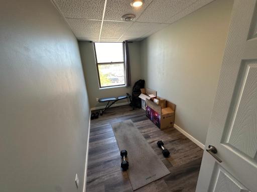 201 4 Street SW, Willmar, MN 56201