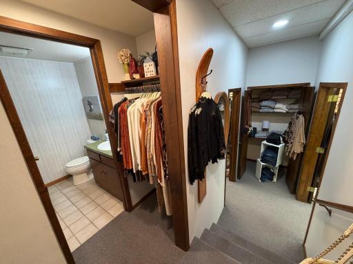 201 4 Street SW, Willmar, MN 56201