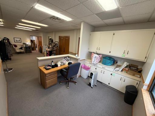 201 4 Street SW, Willmar, MN 56201