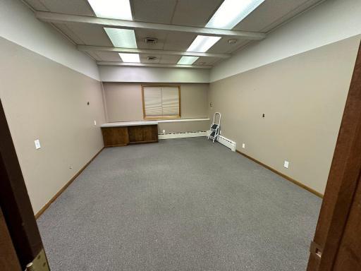 201 4 Street SW, Willmar, MN 56201