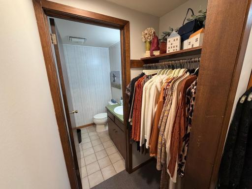 201 4 Street SW, Willmar, MN 56201