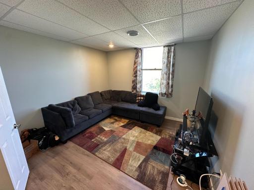 201 4 Street SW, Willmar, MN 56201