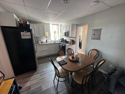 201 4 Street SW, Willmar, MN 56201