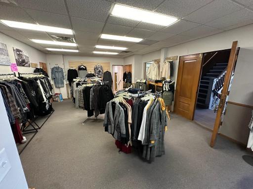 201 4 Street SW, Willmar, MN 56201