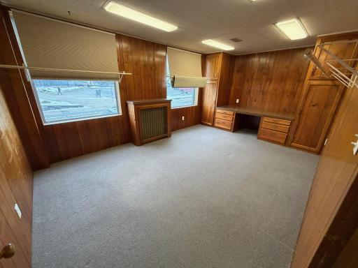 201 4 Street SW, Willmar, MN 56201