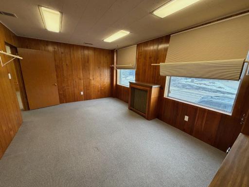 201 4 Street SW, Willmar, MN 56201