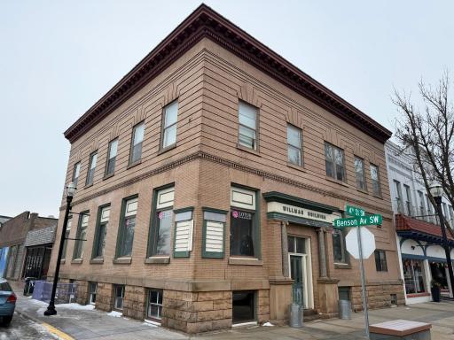 201 4 Street SW, Willmar, MN 56201