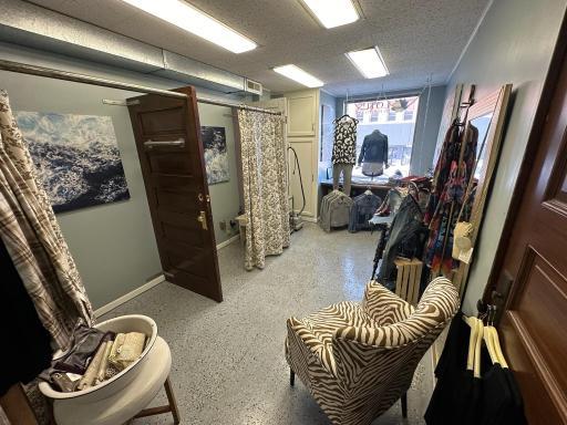 201 4 Street SW, Willmar, MN 56201