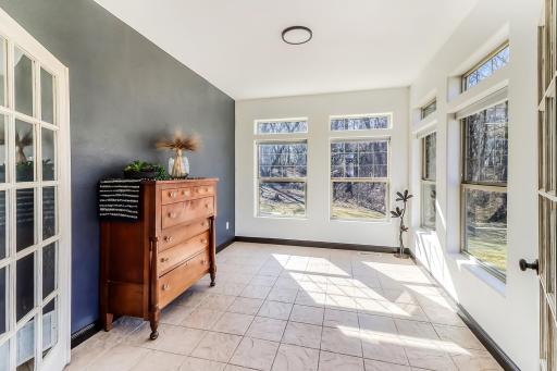 Sunroom/Bonus Room