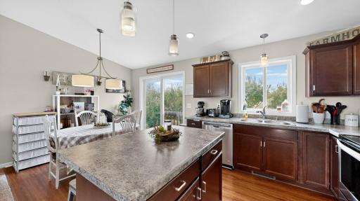 190 Red School Lane, Kellogg, MN 55945