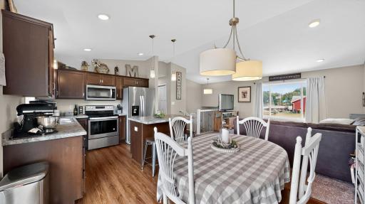 190 Red School Lane, Kellogg, MN 55945