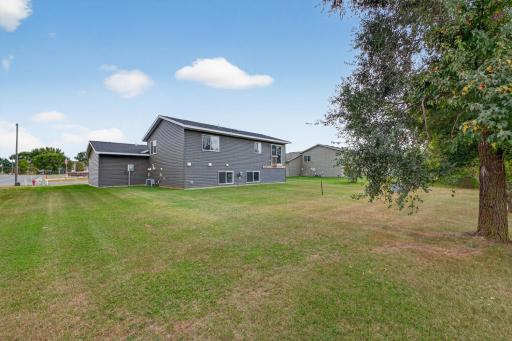 190 Red School Lane, Kellogg, MN 55945
