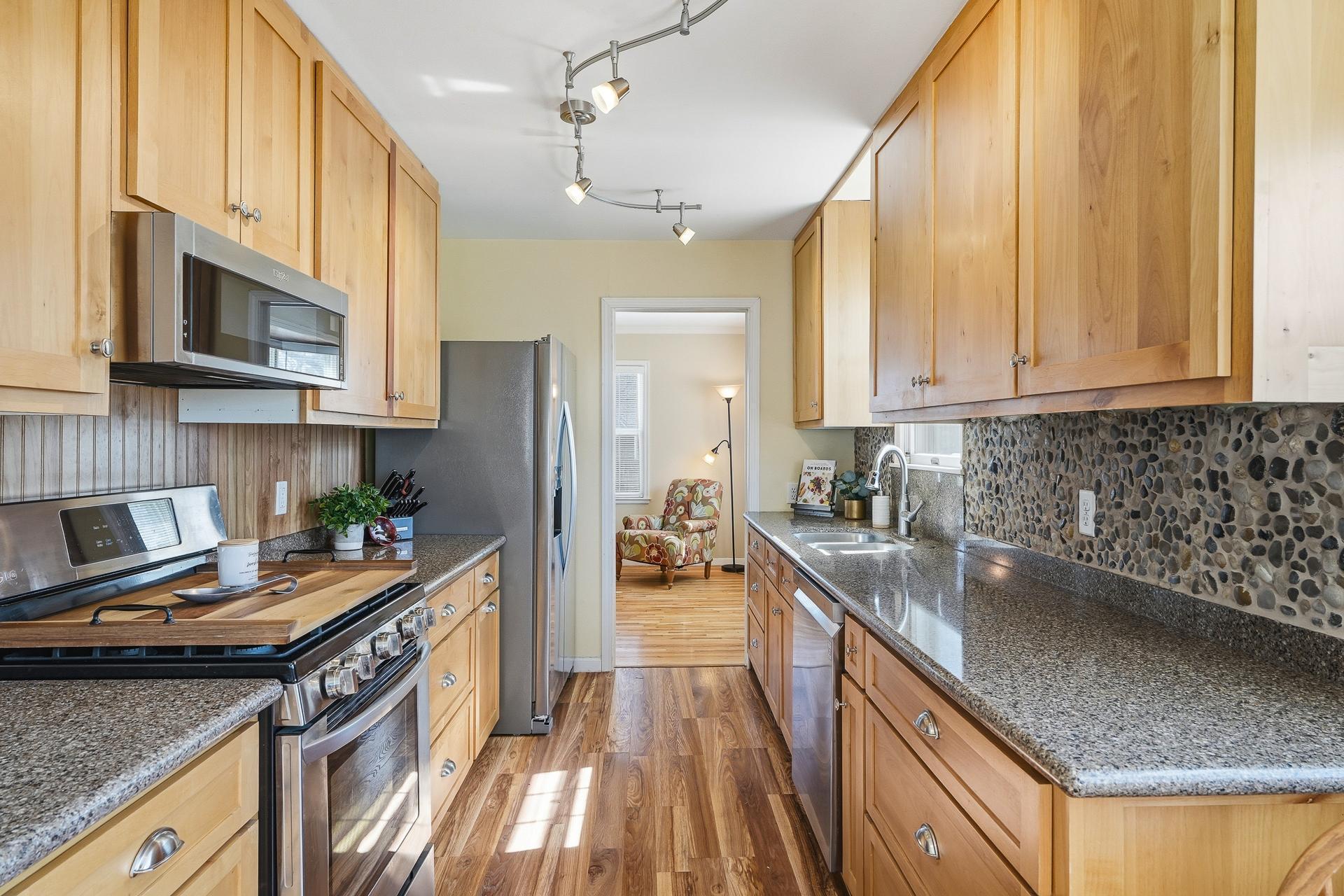 6944 Sheridan Avenue S, Minneapolis, MN 55423