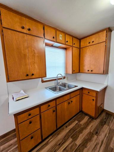 106 8th Avenue NW, Pipestone, MN 56164