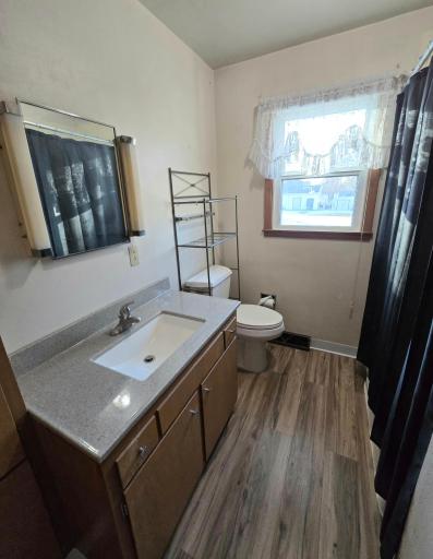106 8th Avenue NW, Pipestone, MN 56164