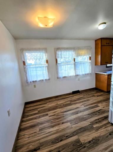 106 8th Avenue NW, Pipestone, MN 56164