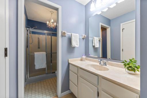 ...an ensuite bath...