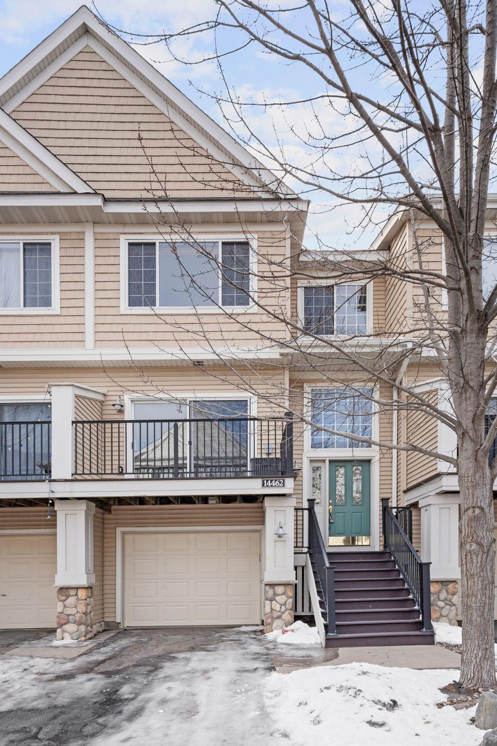This 2-bedroom, 2-bathroom multi-level townhouse puts you steps from Target, shopping, and some of the area’s favorite restaurants, making everyday life easy.
